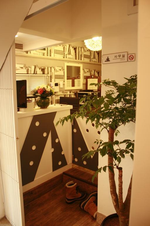 Crib 49 Guesthouse - Foreigner Only Seul Dış mekan fotoğraf
